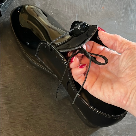 After Six Black Oxfords Sleek Patent Leather - Picture 4 of 11